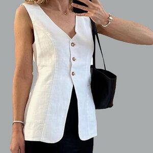 White vest size small